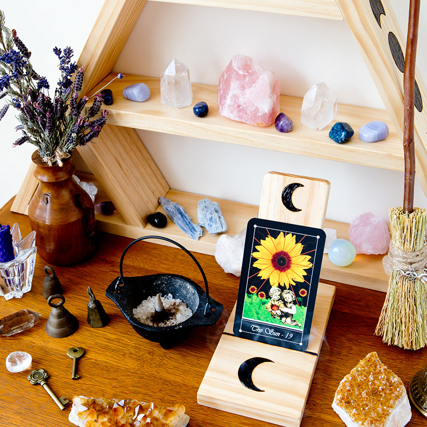 How to Set Up Your Meditation Crystal Altar